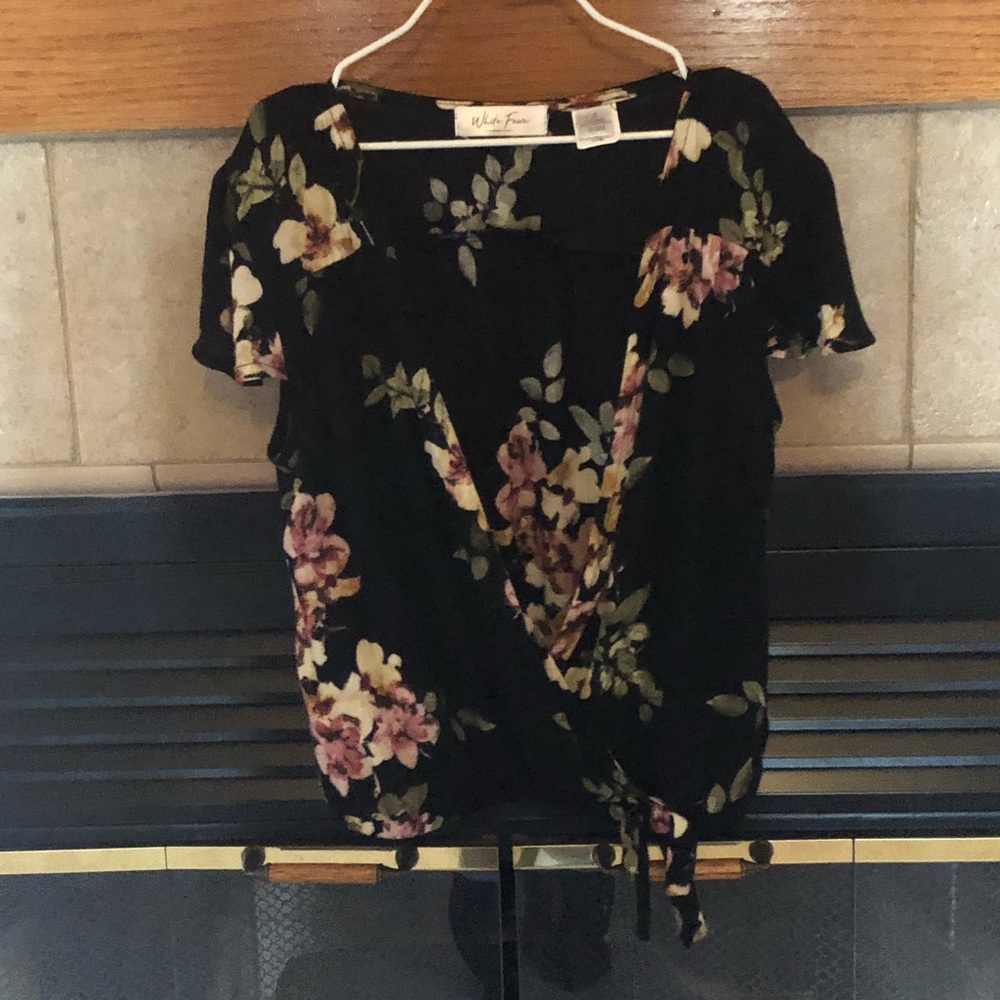 Girls top from Tilly’s. Size small. NWOT Trendy